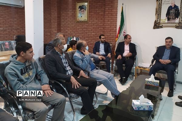 دیدارنوروزی اعضای کارگروه دانش‌آموزی قم با نماینده مجلس شورای اسلامی