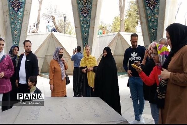 آرامگاه خیام نیشابوری در نیشابور