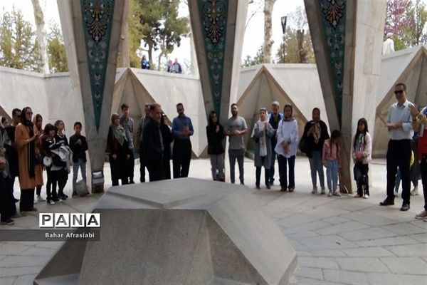 آرامگاه خیام نیشابوری در نیشابور