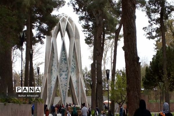 آرامگاه خیام نیشابوری در نیشابور