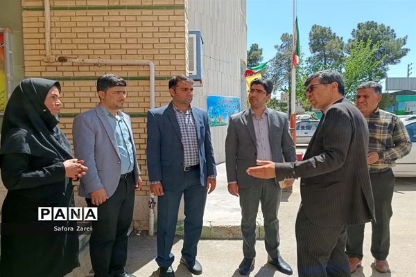 بازدید کارشناسان معاونت گردشگری استانداری فارس از ستاد اسکان مسافران نوروزی ناحیه چهار شیراز