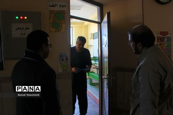 تکریم زائران نوروزی توسط مسئولان سازمان دانش‌آموزی