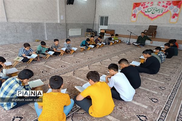 محفل قرآنی  ماه مبارک رمضان در دبستان پاسداران ناحیه یک یزد