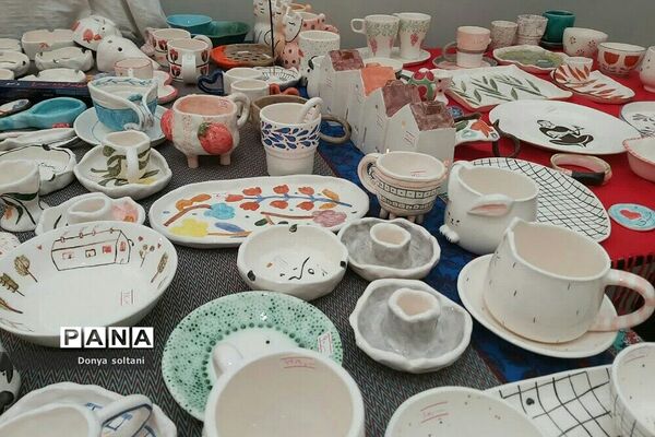 برگزاری غرفه‌ بهاری در شهر بیستون استان کرمانشاه