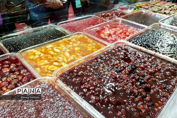 برگزاری غرفه‌ بهاری در شهر بیستون استان کرمانشاه