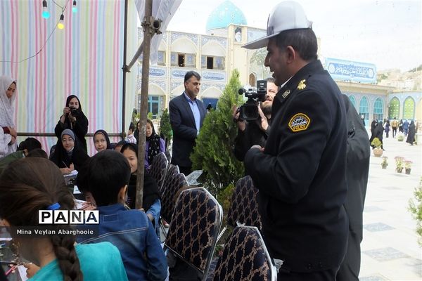 برگزاری پویش پرچم به مناسبت ۱۲ فروردین  در شهرستان پیشوا