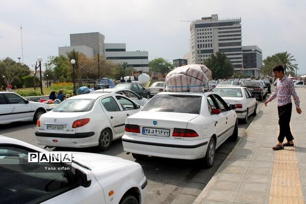 گردشگران نوروزی در ساحل بندر بوشهر-2