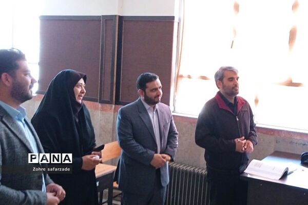 حضور مدیرکل آموزش و پرورش شهرستان‌های استان تهران در رودهن