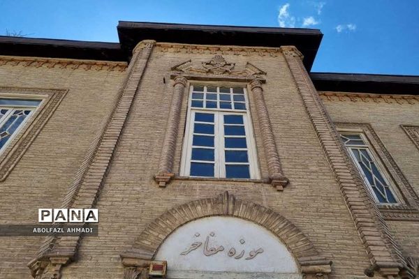 موزه مفاخر صندوقچه‌ کوچکی از افتخار آفرینان و بزرگان اراک