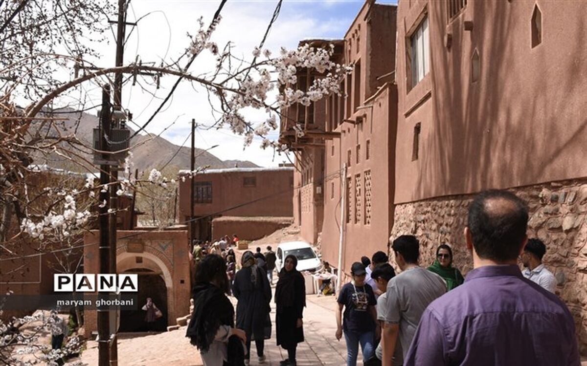 ابیانه در بهار
