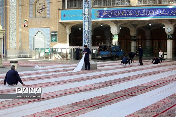 توزیع روزانه 14 هزار افطاری گرم و سرد در حرم حضرت معصومه(س)