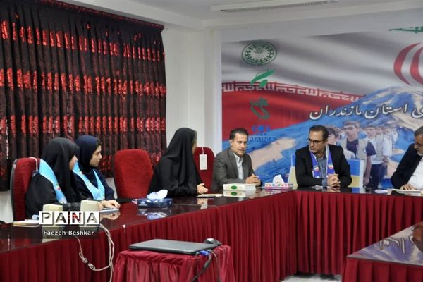 دیدار نماینده مجلس شورای اسلامی با اعضای سازمان دانش‌آموزی مازندران