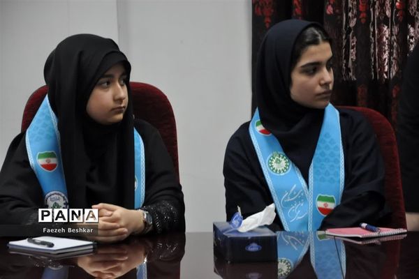 دیدار نماینده مجلس شورای اسلامی با اعضای سازمان دانش‌آموزی مازندران