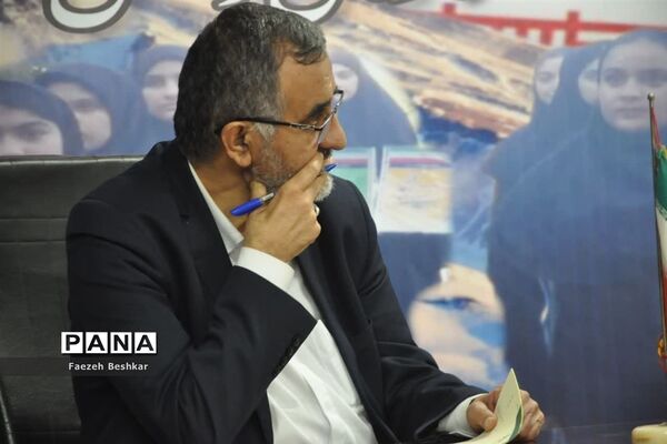 دیدار نماینده مجلس شورای اسلامی با اعضای سازمان دانش‌آموزی مازندران