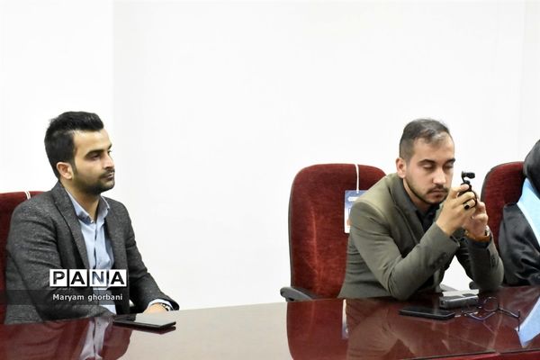 دیدار نماینده مجلس شورای اسلامی با اعضای سازمان دانش‌آموزی مازندران