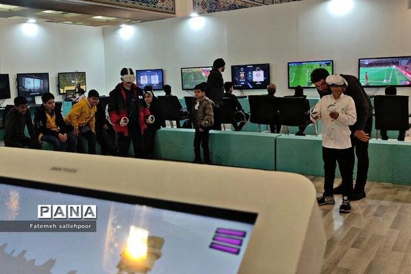 برگزاری نمایشگاه قرآن در سومین روز با حضور معاون پرورشی وزیر آموزش‌وپرورش