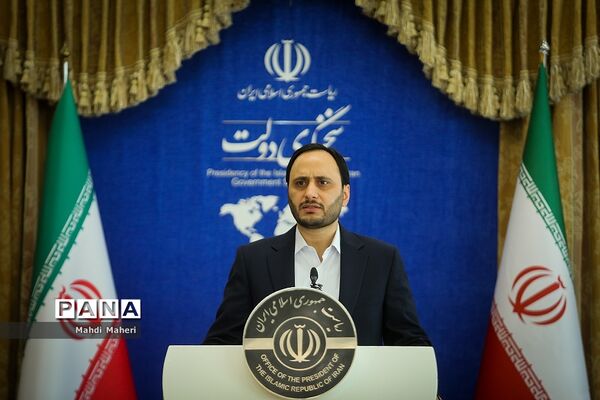اولین نشست خبری سخنگوی دولت در سال ۱۴۰۲