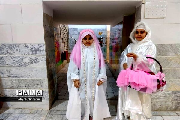 برگزاری مراسم معنوی «جشن فرشته‌ها» در دبیرستان  فرشته‌های آسمانی