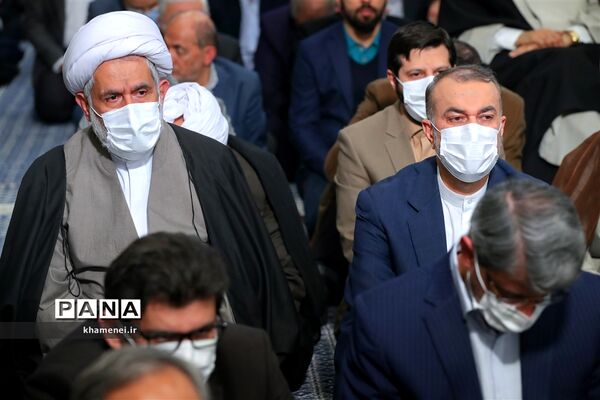 دیدار مسئولان و کارگزاران نظام با رهبر انقلاب