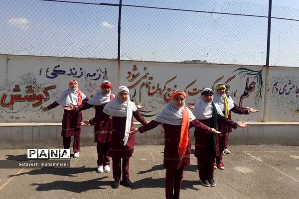جشن‌میلاد امام‌ حسن مجتبی(ع) در دبستان حضرت زهرا(س)۲ رودهن