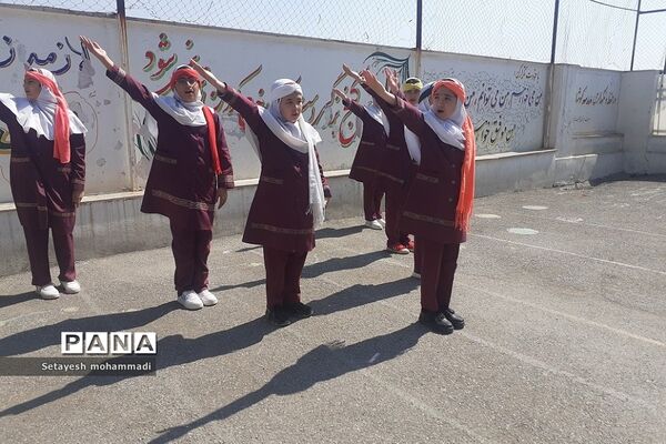 جشن‌میلاد امام‌ حسن مجتبی(ع) در دبستان حضرت زهرا(س)۲ رودهن