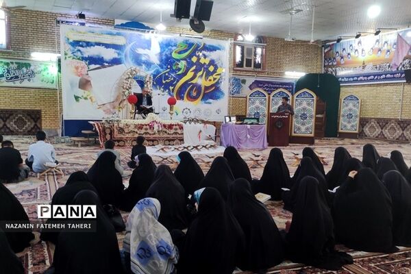 محفل انس با قرآن و تقدیر از حافظان و فعالان قرآنی در فشافویه