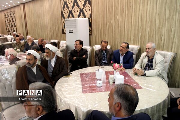دورهمی فرهنگیان پیشکسوت استان قم در ماه مبارک رمضان