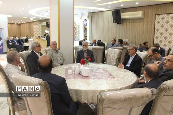دورهمی فرهنگیان پیشکسوت استان قم در ماه مبارک رمضان