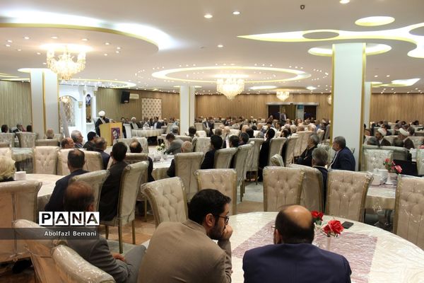 دورهمی فرهنگیان پیشکسوت استان قم در ماه مبارک رمضان