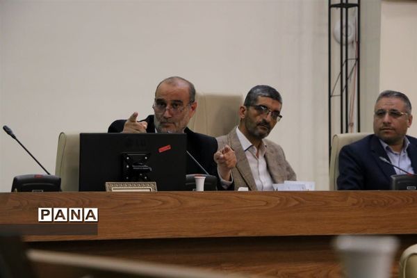 برگزاری مراسم تجلیل از اعضای گروه جهادی سازمان دانش‌آموزی استان اصفهان