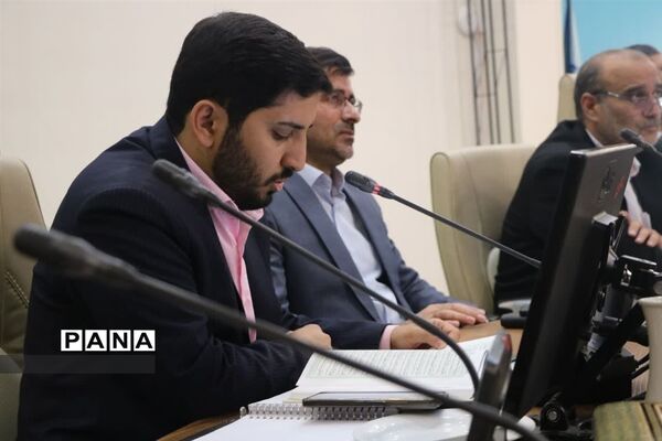 برگزاری مراسم تجلیل از اعضای گروه جهادی سازمان دانش‌آموزی استان اصفهان