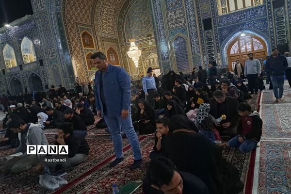 حال و هوای حرم رضوی در شب اول قدر