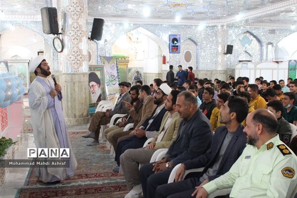 جشن دانش‌آموزان پسر روزه اولی  شهر نایین