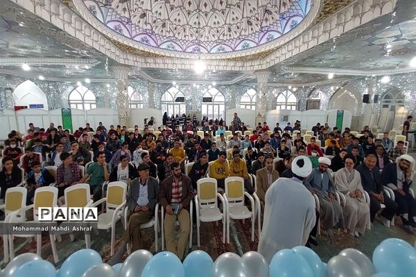 جشن دانش‌آموزان پسر روزه اولی  شهر نایین