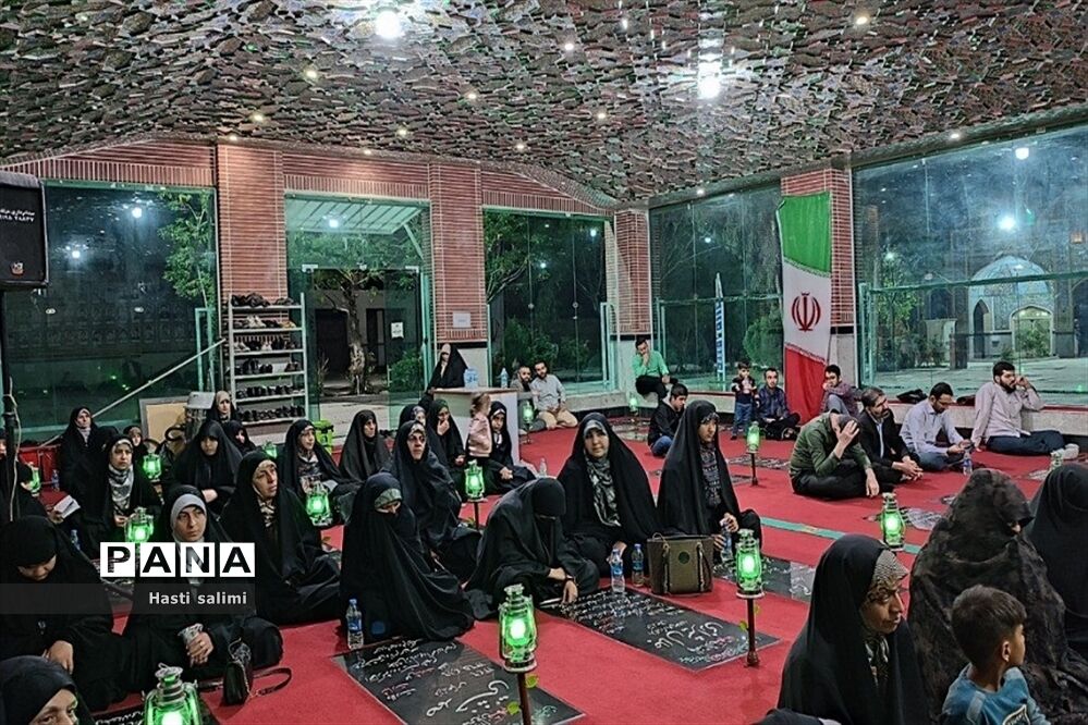 یادبود شهید میلاد حیدری در گلزار شهدای ولی‌آباد قرچک