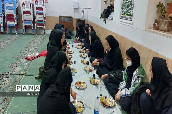 مراسم ضیافت افطاری و جشن میلاد امام حسن مجتبی علیه السلام در مدارس شهرستان اقلید