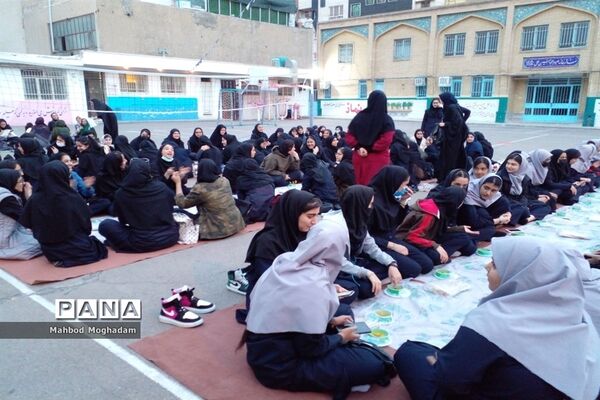ضیافت افطاری همزمان با میلاد باسعادت امام حسن مجتبی(ع) در دبیرستان شهیده معصومه قزوینی