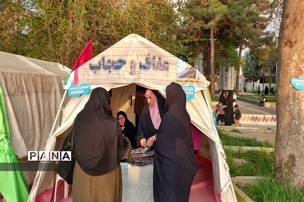 محفل انس با قرآن و برپایی سفره افطاری شهرستان نظرآباد