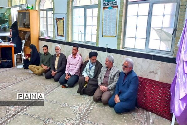 محفل انس با قرآن و برپایی سفره افطاری شهرستان نظرآباد