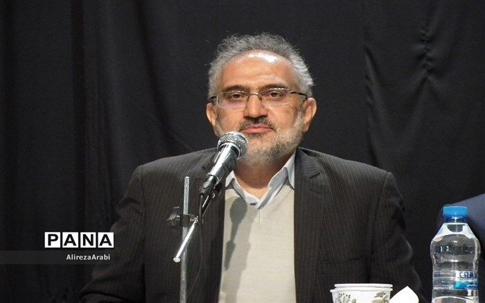دولت ضمن رفع مشکلات معیشتی معلمان، بدنبال رشد و بالندگی سطح آموزشی و علمی است
