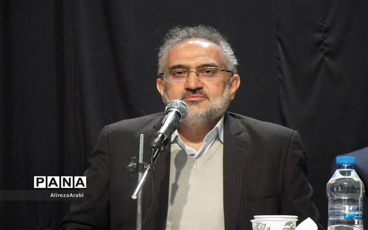 دولت ضمن رفع مشکلات معیشتی معلمان، بدنبال رشد و بالندگی سطح آموزشی و علمی است