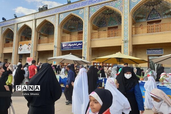 جشن روزه اولی ها با حضور بیش از چهار هزار دختر شیرازی در حرم مطهر حضرت شاهچراغ‌(ع)