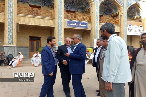 جشن روزه اولی ها با حضور بیش از چهار هزار دختر شیرازی در حرم مطهر حضرت شاهچراغ‌(ع)