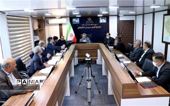 معلمان پرچمداران پیشرفت و تعالی کشور هستند