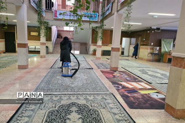 ضیافت افطاری در دبیرستان دخترانه فرهنگ ۱۳