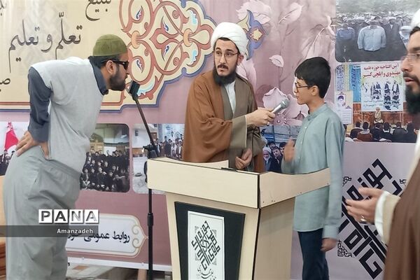 تجلیل از راه یافتگان مسابقات  دانش‌آموزی قرآنی به مرحله استانی