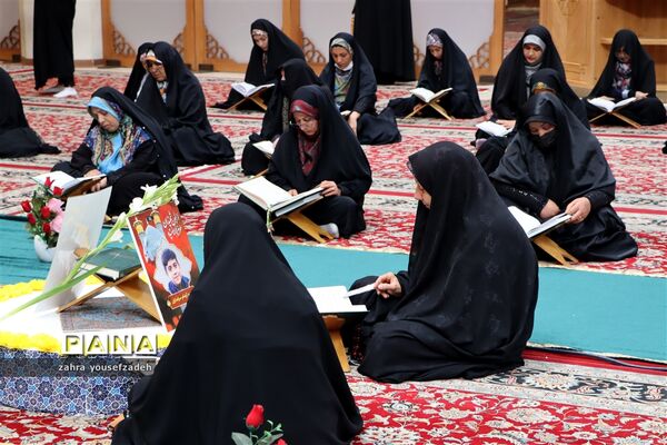 ترتیل خوانی قرآن کریم در ماه مبارک رمضان در حرم مطهر شاهچراغ (ع)