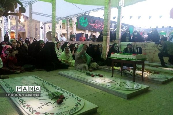 برگزاری جشن  تولد دانش‌آموز شهید  محمدرضا کشاورز در حرم مطهر شاهچراغ (ع)