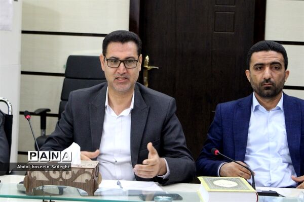 نشست کمیته مدیریت فوریت های آموزش و پرورش و پدافند غیر عامل  اداره کل آموزش و پرورش استان بوشهر