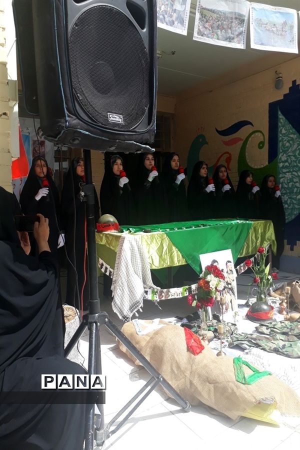 استقبال از شهید گمنام در دبستان کوثر ناحیه 5 اصفهان